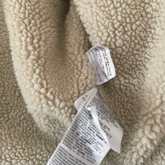 Levi’s Original Sherpa Trucker Jacket - Picture 8 of 9